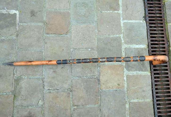 Oude wandelstokken, wandelstok schildjes., Antiek en Kunst, Antiek | Religieuze voorwerpen, Ophalen