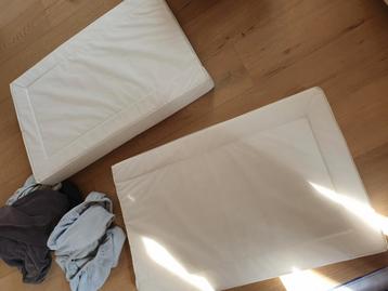 2 ververskussens + 4 hoezen beschikbaar voor biedingen