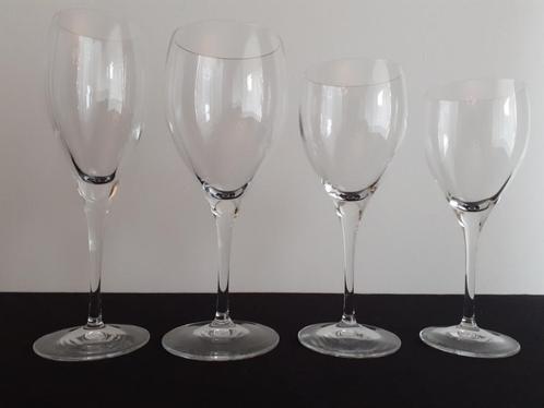 VILLEROY & BOCH Glasservies Torino, 12 stuks van elk, Huis en Inrichting, Keuken | Servies, Zo goed als nieuw, Glas of Glazen
