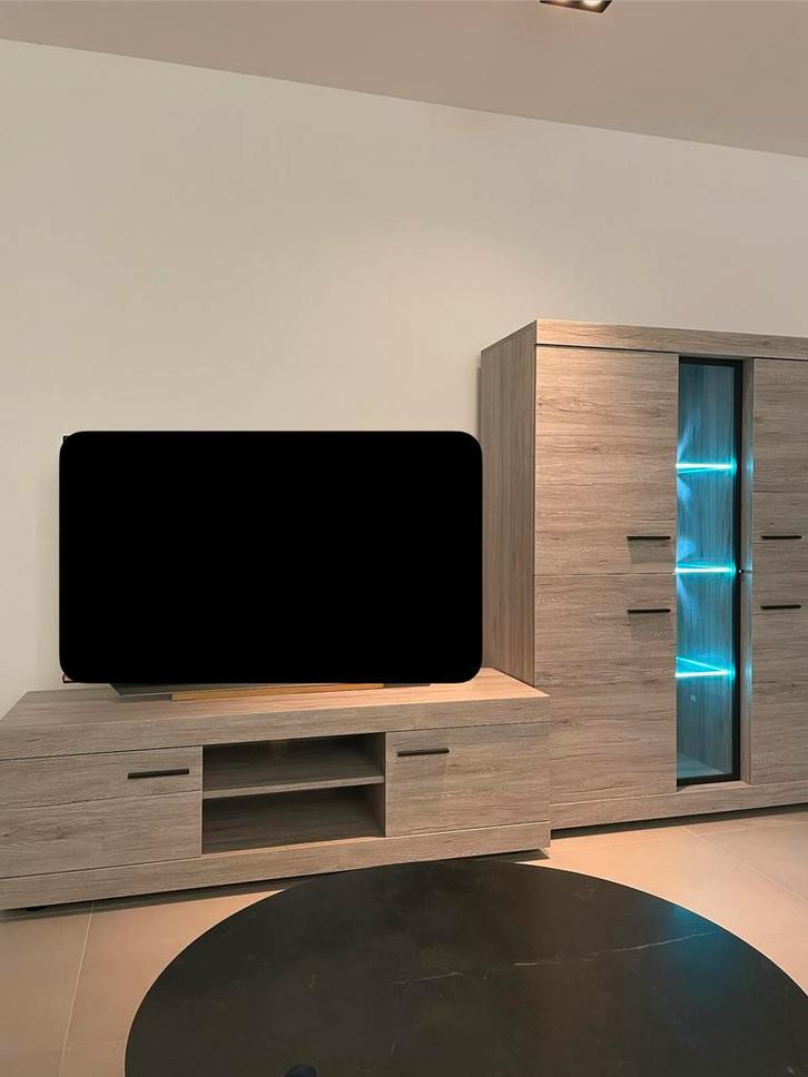 TV meubel en dressoir/vitrinekast, Huis en Inrichting, Kasten |Televisiemeubels, Zo goed als nieuw, Ophalen