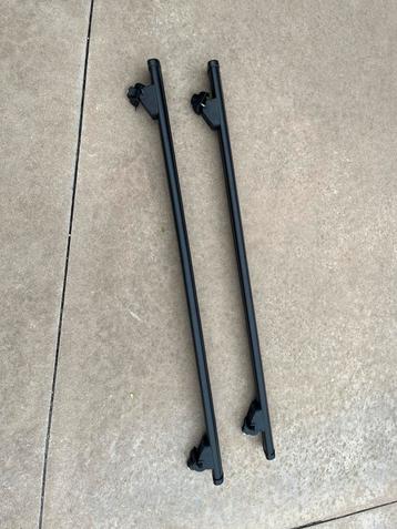 Dakdragers voor de Alfa Romeo Stelvio - wingbars beschikbaar voor biedingen