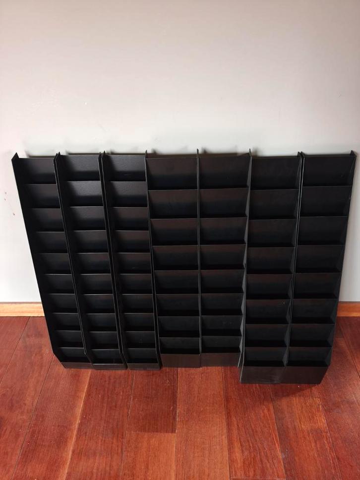 Un lot de 6 présentoirs/racks de rangement, Zakelijke goederen, Kantoor en Winkelinrichting | Onderdelen, Ophalen