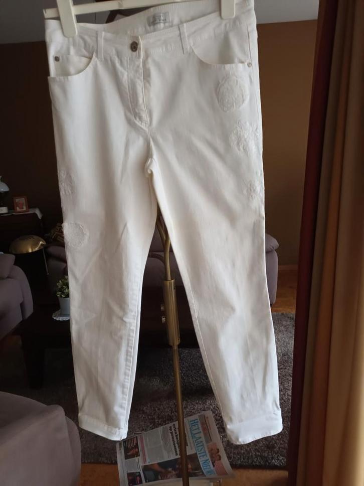 Nieuwe witte jeans "GERRY WEBER "   n, Kleding | Dames, Broeken en Pantalons, Nieuw, Maat 42/44 (L), Ophalen of Verzenden