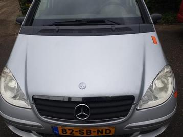 Motorkap van een Mercedes A-Klasse (761) beschikbaar voor biedingen
