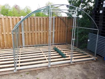 nieuwe Kippenren , konijnenren met boogdak 2,5m x 3m beschikbaar voor biedingen
