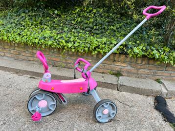 Tricycle fille 2 ans