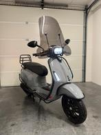 Vespa Sprint A klasse, Fietsen en Brommers, Ophalen of Verzenden, Zo goed als nieuw, Benzine, Klasse A (25 km/u)