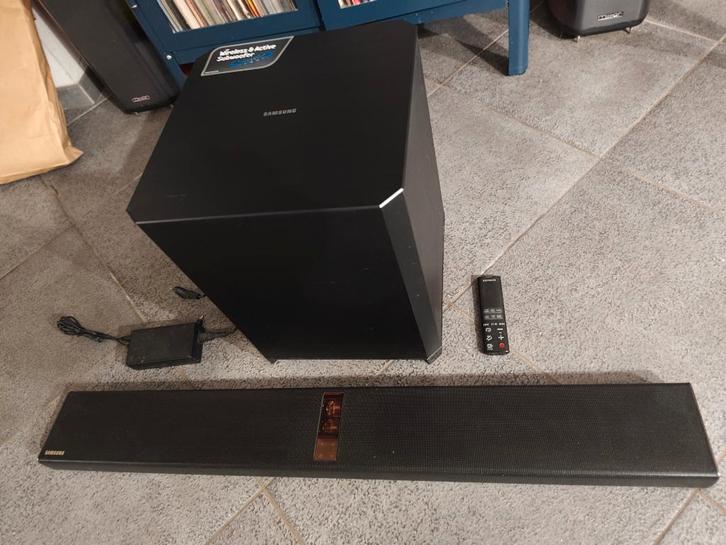 Barre son Samsung 2.1 HW-H750 à lampes 320W, TV, Hi-fi & Vidéo, Barres de son, Comme neuf, Bluetooth, Enlèvement
