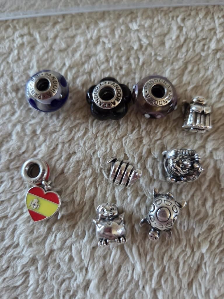 Pandora bedels en armbanden in perfecte staat, Handtassen en Accessoires, Bedels, Nieuw, Pandora, Zilver, Ophalen of Verzenden