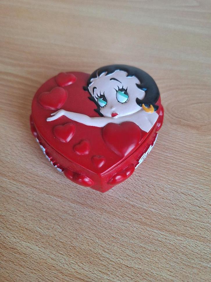 Betty Boop sieradendoosje van hars 1996, Verzamelen, Stripfiguren, Nieuw, Beeldje of Figuurtje, Betty Boop, Ophalen of Verzenden