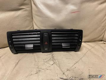 Bmw E87 1-serie luchtrooster midden dashboard 1-serie beschikbaar voor biedingen