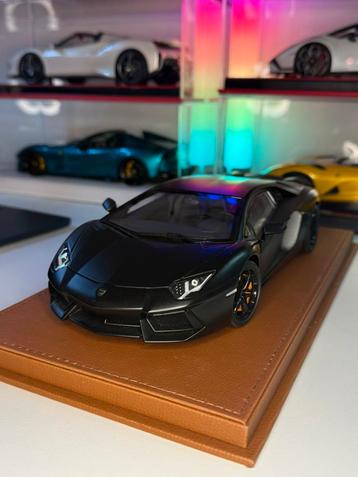 Lamborghini Aventador Autoart 1/18  beschikbaar voor biedingen