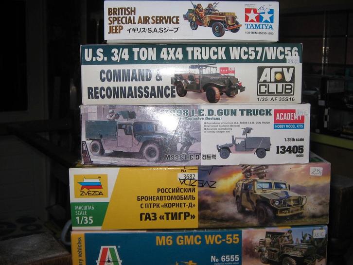 diverse bouwdozen van legerjeeps op 1/35, Hobby & Loisirs créatifs, Modélisme | Voitures & Véhicules, Neuf, Voiture, Autres marques