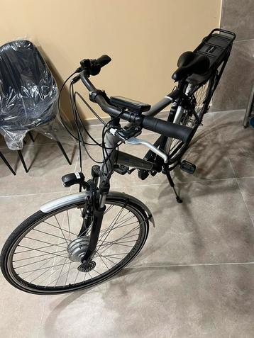 Elektrische Herenfiets beschikbaar voor biedingen
