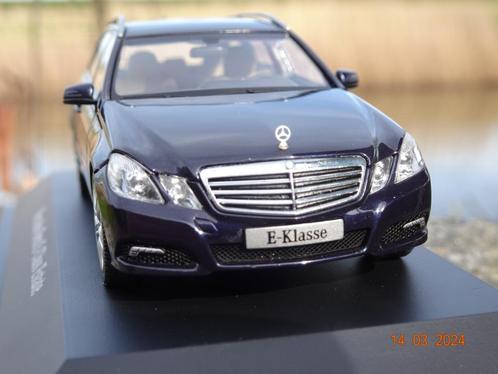 Mercedes Classe E modèle T, Hobby & Loisirs créatifs, Voitures miniatures | 1:43, Neuf, Voiture, Schuco, Enlèvement ou Envoi