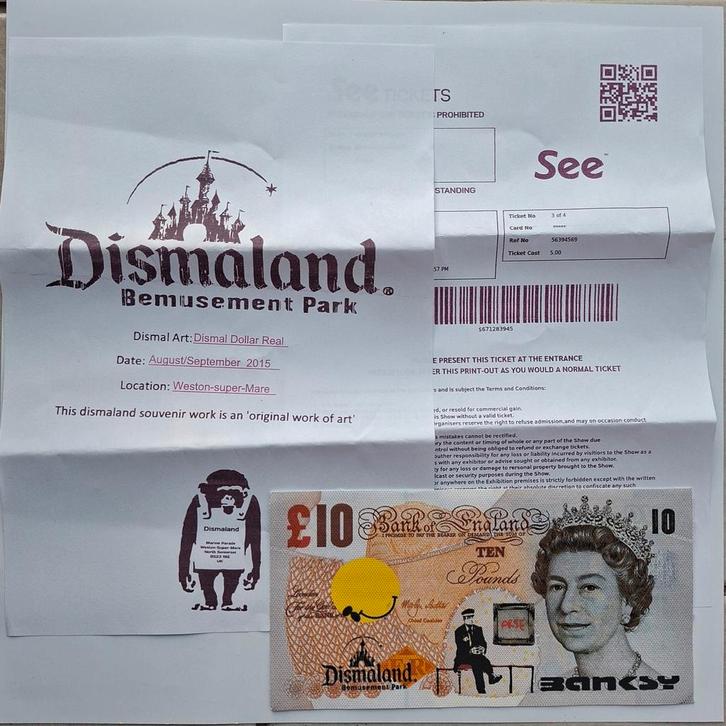 Banksy – Dismaland (2015) | Officieel souvenir canvas + enve, Antiquités & Art, Art | Objets design, Enlèvement ou Envoi