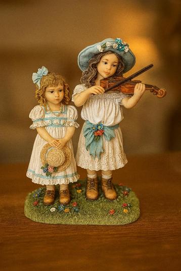 Porseleinen Beeldje “Midsummer Melody” – Christine Haworth beschikbaar voor biedingen