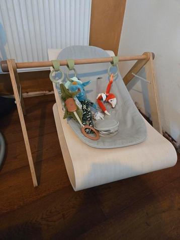Bloom coco wipstoel met speelboog, Enfants & Bébés, Enlèvement, Comme neuf, Chaise rebondissante