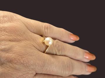18 Karaat. Gouden Vintage ring met parel. 2025/651. beschikbaar voor biedingen