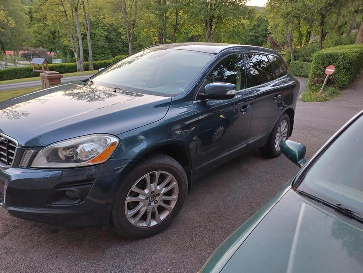 Volvo XC60 4x4 2400cc d5 automaat, Auto's, Volvo, Particulier, XC60, 4x4, ABS, Adaptive Cruise Control, Airbags, Alarm, Boordcomputer