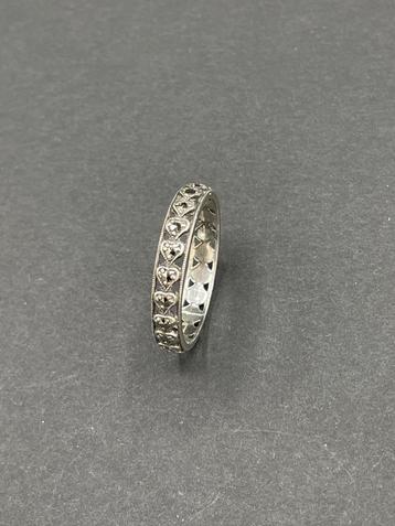 Massief zilveren ring met hart vorm, markasiet beschikbaar voor biedingen