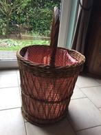WASMAND GEMAAKT VAN NATUURLIJK MATERIAAL/HANDGEMAAKTE CREATI, Ophalen