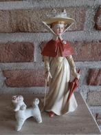Beeldje Porselein Dame met Hondje, Antiek en Kunst, Ophalen of Verzenden