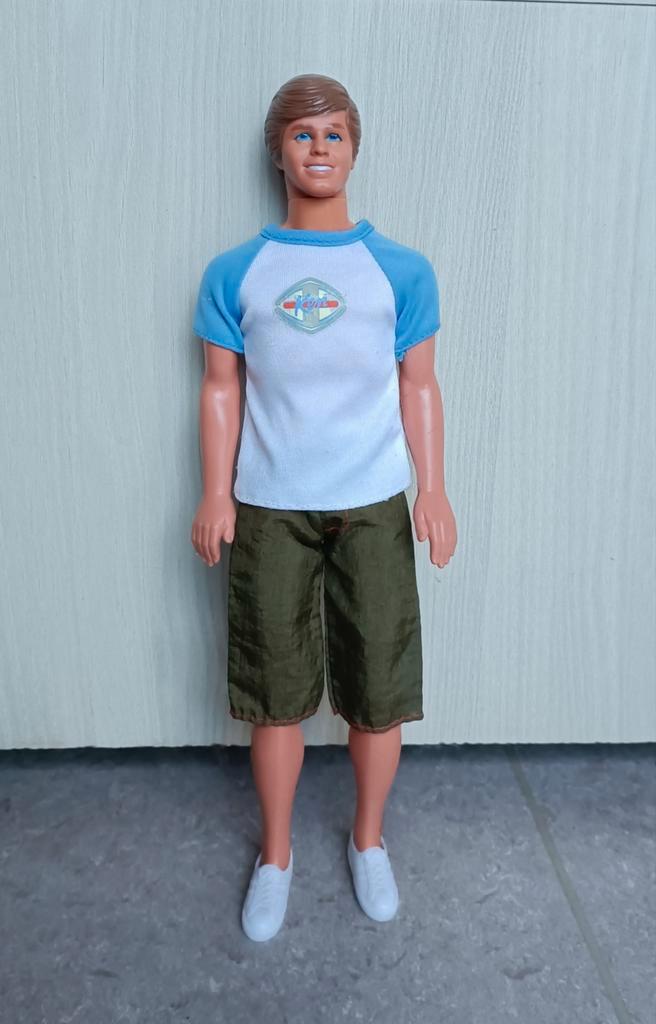 Barbie Ken vintage, Kinderen en Baby's, Speelgoed | Poppen, Gebruikt, Barbie, Ophalen of Verzenden