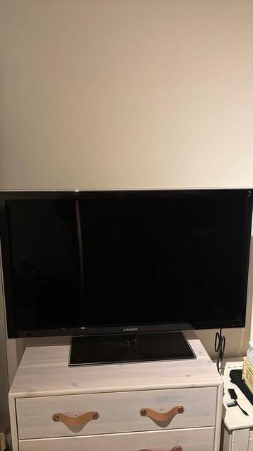 Samsung TV 40 inch beschikbaar voor biedingen