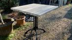 Bistro tafel met gietijzeren voet in zeer goede staat, Tuin en Terras, Ophalen, Zo goed als nieuw
