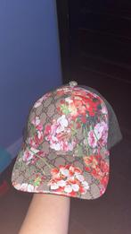 Gucci pet bloemen, Kleding | Heren, Ophalen of Verzenden, Zo goed als nieuw, Pet