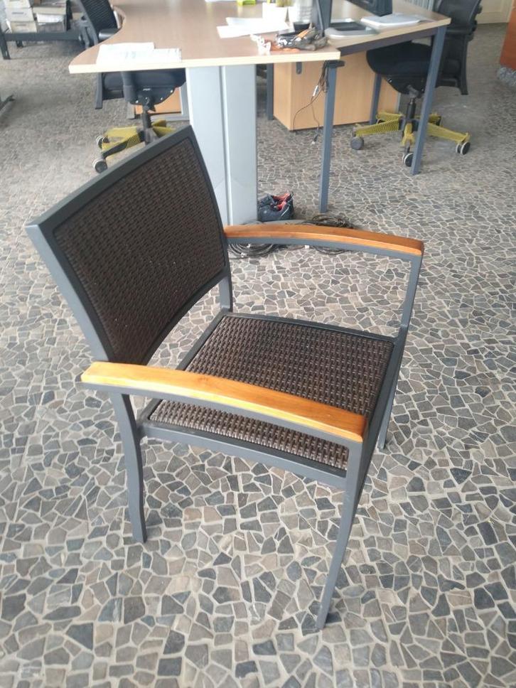 Kwaliteitsvolle stoelen, Huis en Inrichting, Stoelen, Zo goed als nieuw, Vijf, Zes of meer stoelen, Hout, Kunststof, Metaal, Zwart