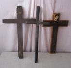 3 Crucifix Anciens En Bois, Antiquités & Art, Enlèvement ou Envoi