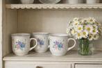 Trois grandes tasses de la collection Provincial Bouquet, Enlèvement ou Envoi