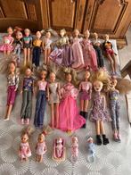 Lot de 18 barbies, 2 enfants et 3 bébés, Comme neuf, Barbie