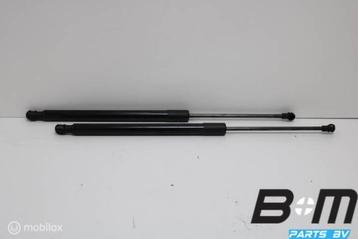 Set gasdrukveren achterklep VW Golf 7 beschikbaar voor biedingen