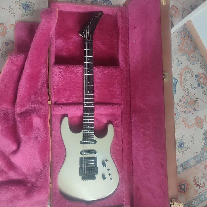 GIBSON U2 SHOWCASE ÉDITION 1989 . 200 EXEMPLAIRES !, Musique & Instruments, Instruments à corde | Guitares | Électriques, Gibson