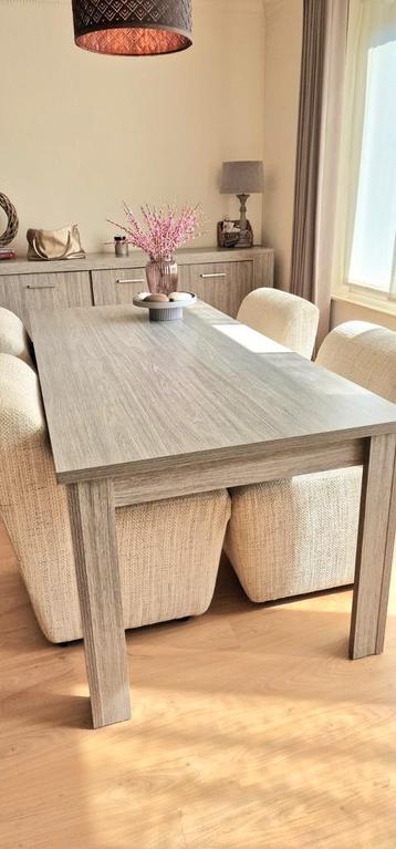Eettafel 200 x 90 cm beschikbaar voor biedingen