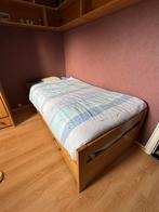 Houten bedkader, Enlèvement, Utilisé