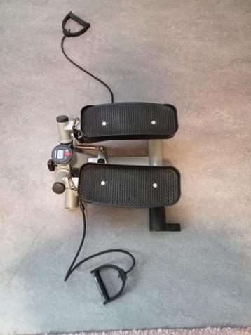 Stepper B- Square  beschikbaar voor biedingen