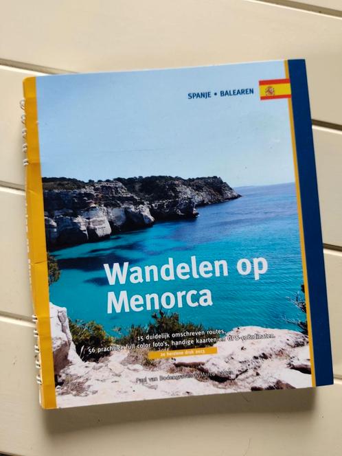 Wandelen op Menorca - Nederlands, Livres, Guides touristiques, Comme neuf, Enlèvement ou Envoi