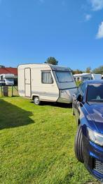 Adria Caravan -750kg, Caravans en Kamperen, Caravans, Standaardzit, Omvormbare zithoek, Uitbouw voortent, Tot en met 3