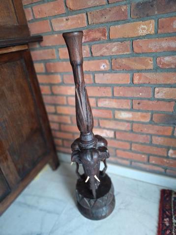 Afrikaanse olifant decoratie bewerkt donker hout beschikbaar voor biedingen