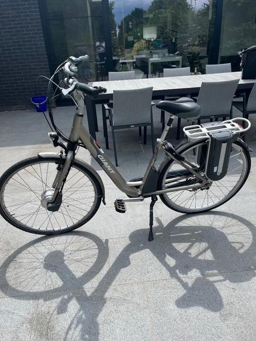 Fiets Giant Twist comfort double (niet werkend), Fietsen en Brommers, Elektrische fietsen, Gebruikt, Giant, 30 tot 50 km per accu