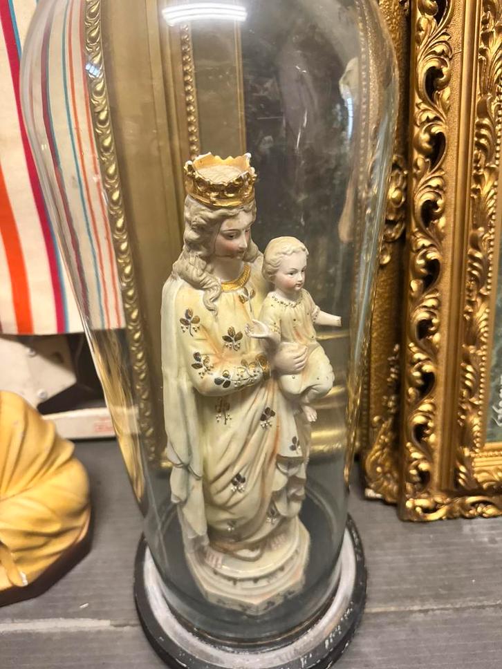 Antieke Mariabeeld met Kind onder glasstolp, Antiek en Kunst, Antiek | Religieuze voorwerpen, Ophalen