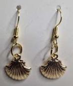 „Golden Shell” oorbellen, Handtassen en Accessoires, Oorbellen, Hangers, Nieuw, Ophalen of Verzenden, Goud