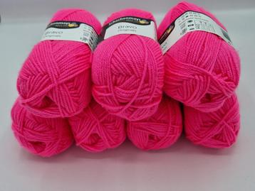 Breiwol / Breigaren Nieuw beschikbaar voor biedingen