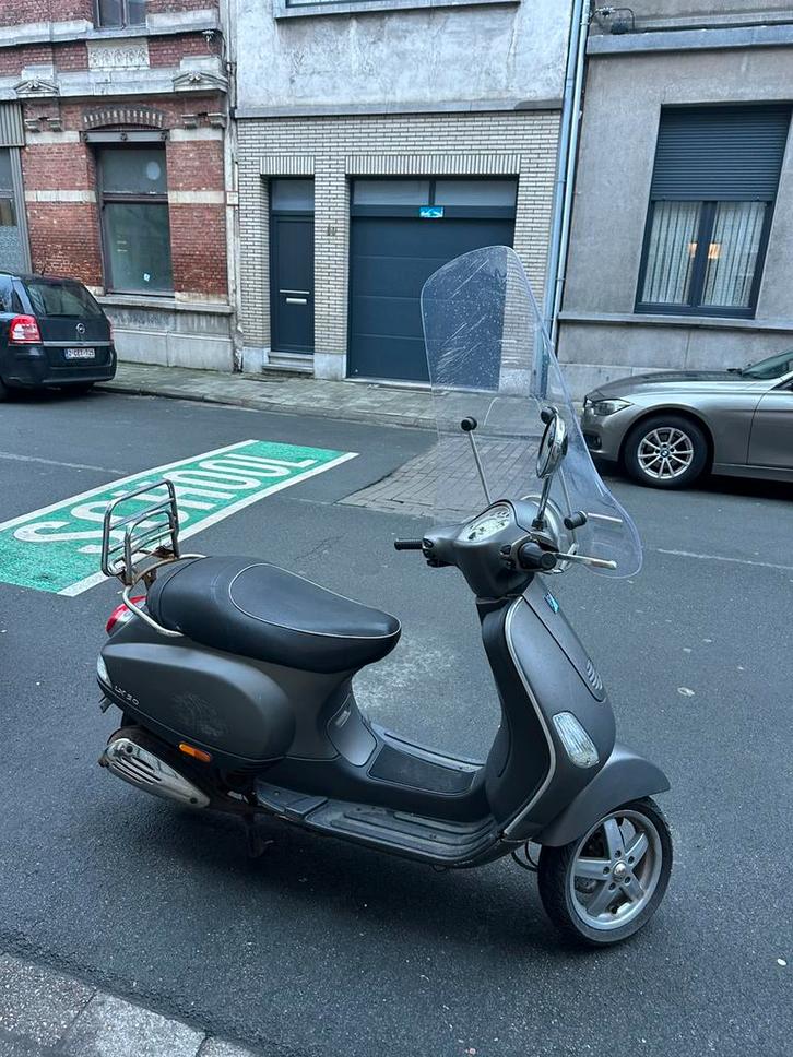 Vespa LX50, Fietsen en Brommers, Scooters | Vespa, Zo goed als nieuw, Vespa LX, Klasse B (45 km/u), Benzine, Ophalen