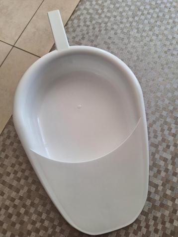 Bedpan, Enlèvement, Comme neuf