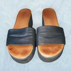 INUOVO Slippers/Instappers Maat 37 In prima staat, Comme neuf, Noir, Inuovo, Sabots